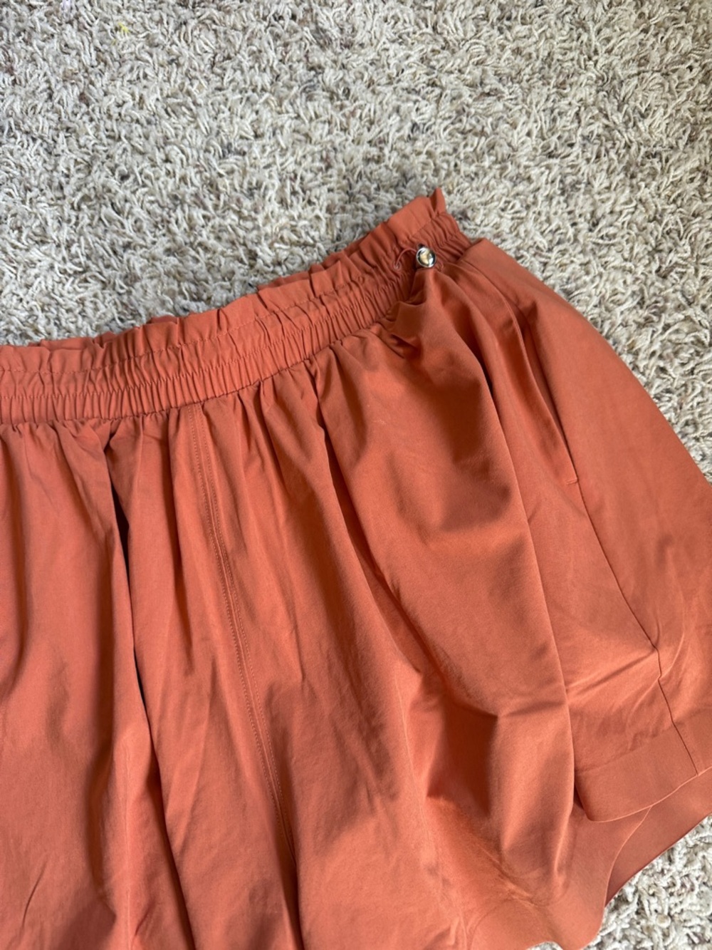 Athleta Alicia Keys Enlighten Flutter Shorts M - Picture 3 of 4